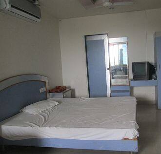 Hotel Swaraj Lodge, Beed 3